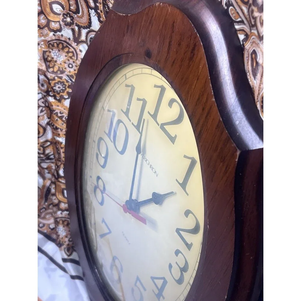 Vintage Verichron Quartz Oval Wall Clock Wood Frame Analog Model 103266 284 24
